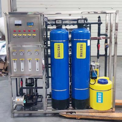PVC-0,5 Tonnen Doppelstufen-Umkehrosmoseausrüstung für Trinkwasser-Flaschenanlagen