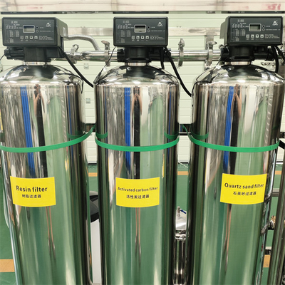 1 Tonne Einpolar-Umkehrosmoseausrüstung für die Reinigung von reinem Mineralwasser